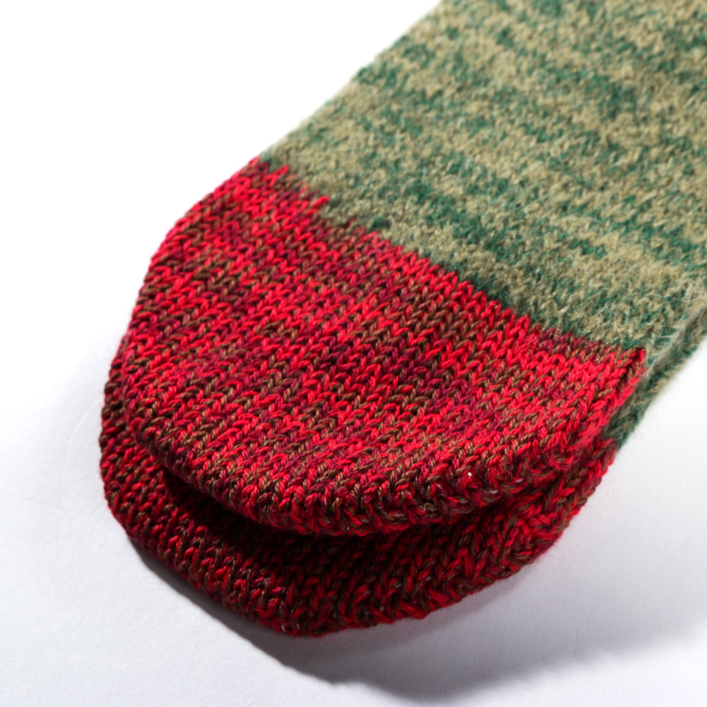 KAPITAL 72 YARNS WOOL IVY SMILIE SOCKS GREEN