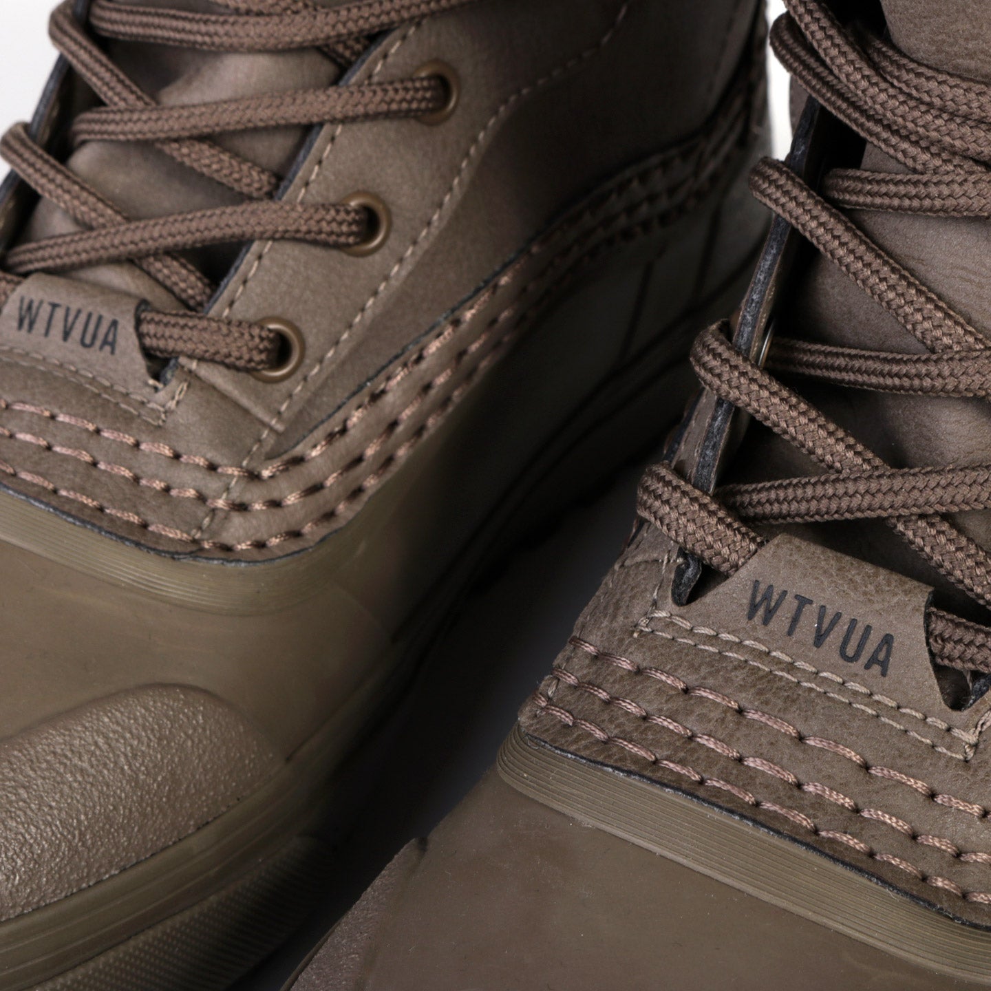 VAULT BY VANS WTAPS STANDARD SNOW MTE COYOTE