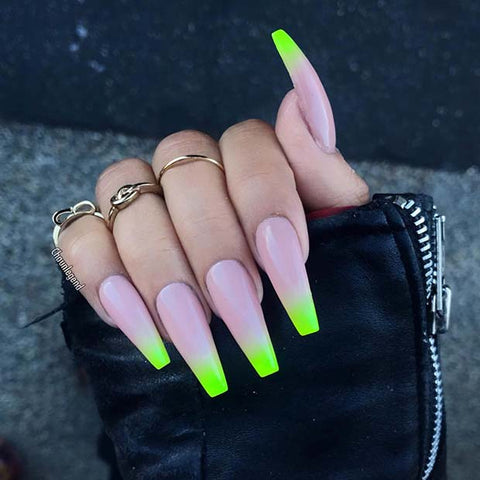26 Really Fun and Chic Nail Designs for Your Short Nails in 2024 -  thedanaivy.com - Real Mom Life
