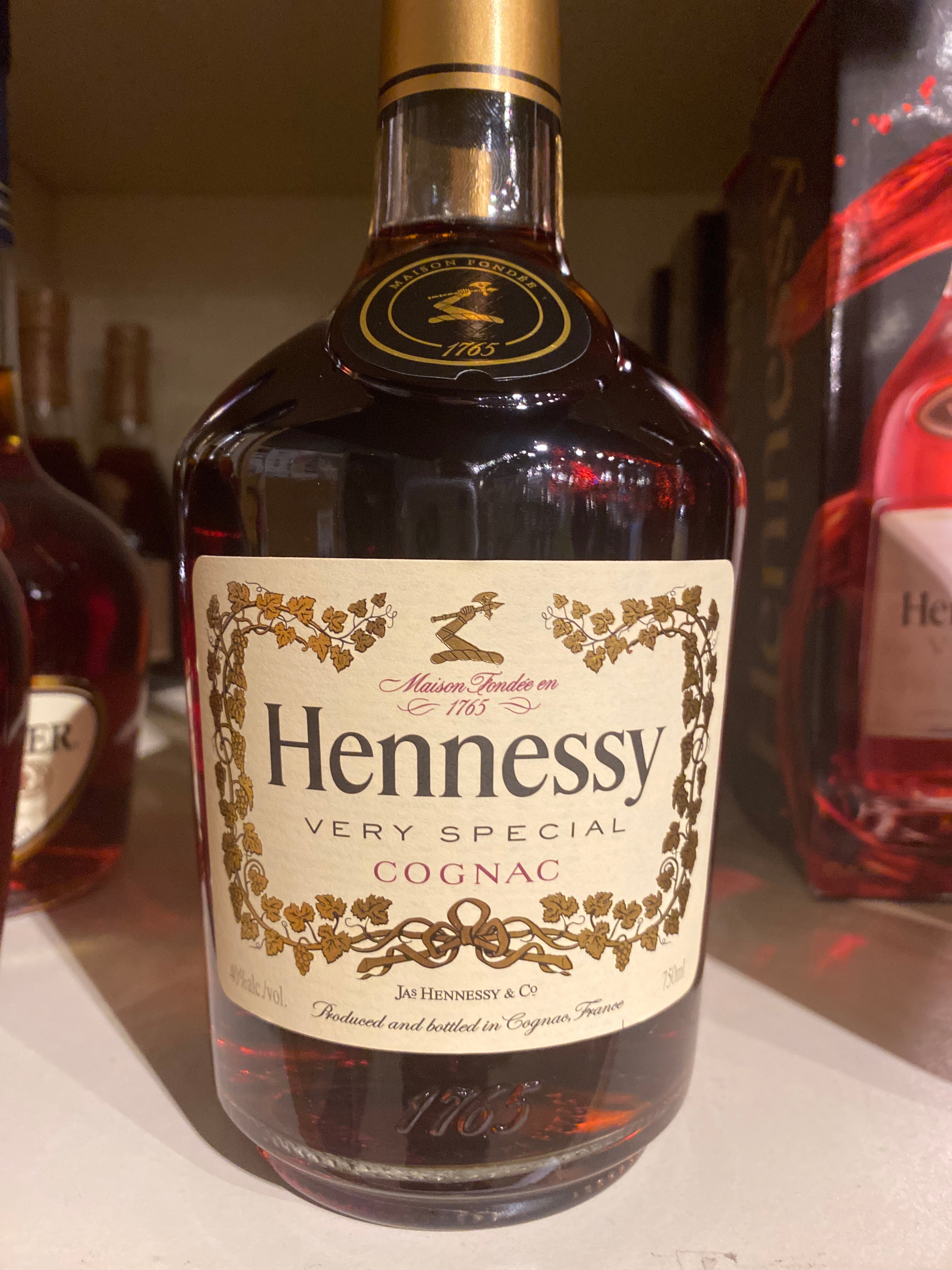 Hennessy Vs Cognac 750 Ml Obriens Liquor And Wine