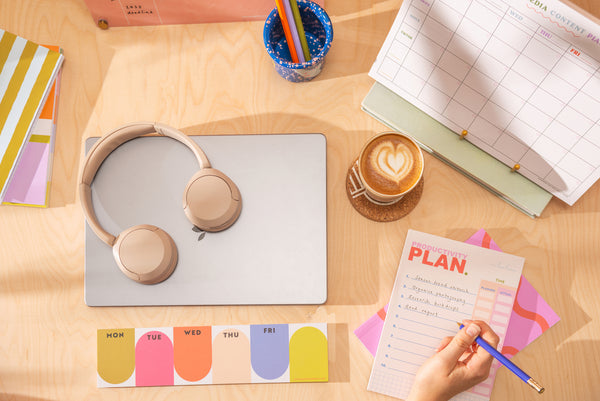 Small Business Planning for Q4 organise your desk