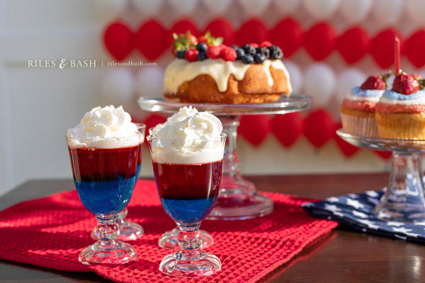 4th of July Red White and Blue Dessert_photo Riles & Bash_How to Throw the Best 4th of July Backyard Party_Riles & Bash