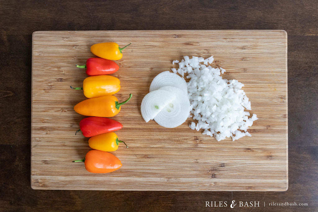 Riles & Bash_How to Make an Authentic Mexican Guacamole