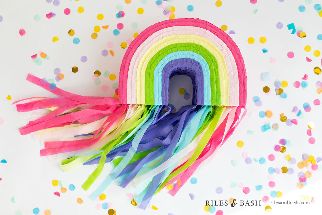 Riles & Bash Rainbow Pinata with Colorful Streamers