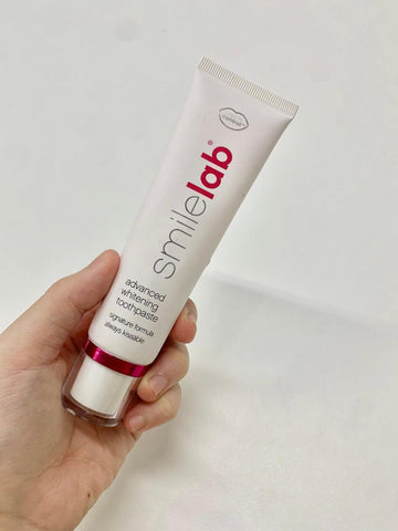 Smile Lab Review, teeth whitening toothpaste showcasing product, recommendations for daily routine