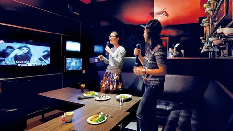 Karaoke Night in Singapore Recommendations to hang out with friends 