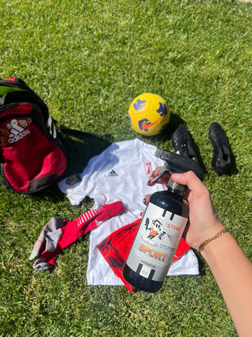 Odor eliminating spray for cleats
