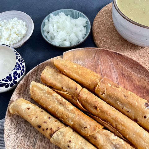 Flautas de pollo ahogadas