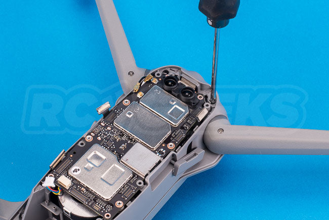 DJI Mavic Air 2 RCGeeks teardown 11 release body rear