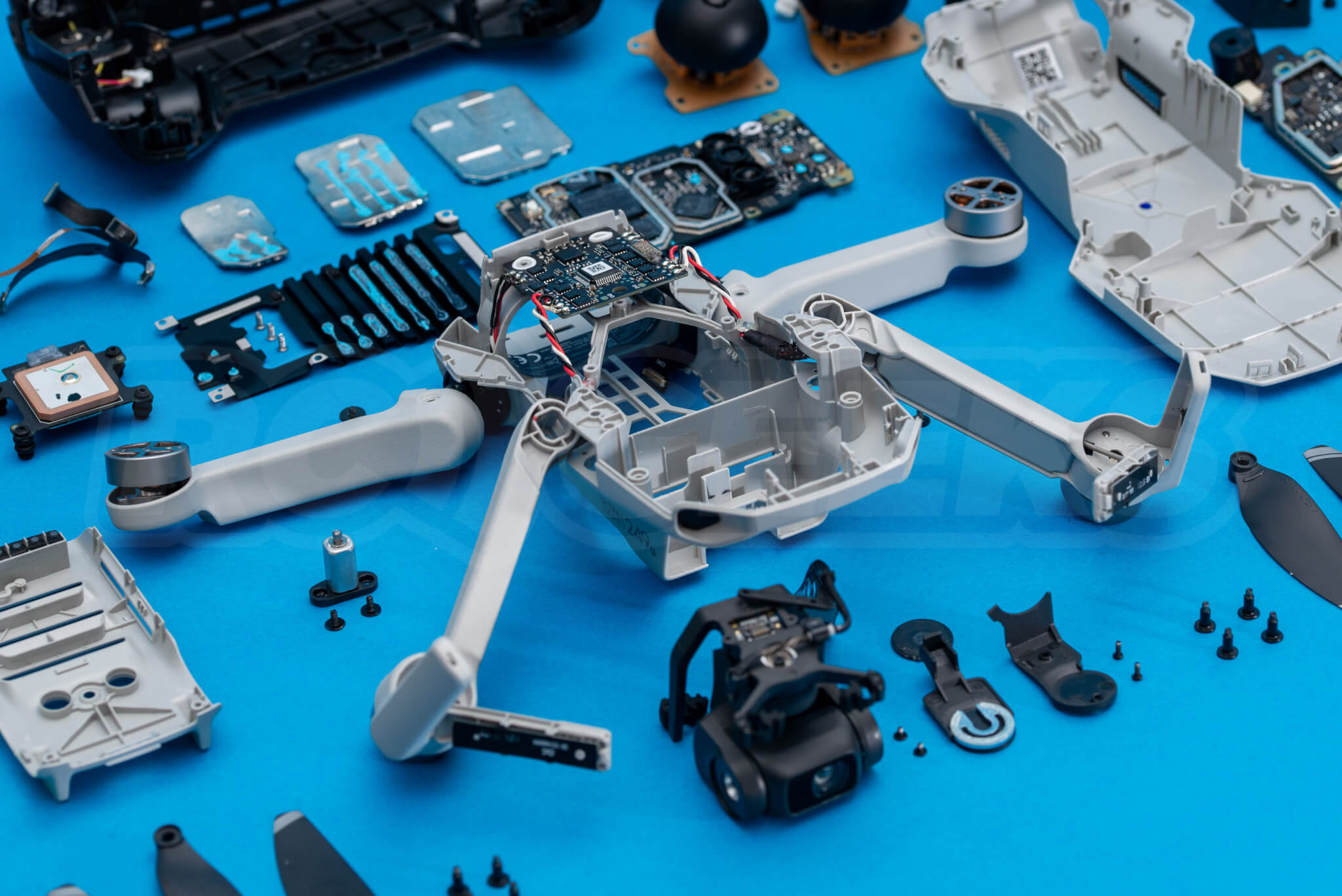 DJI Mavic Mini drone teardown guide repair detail feature