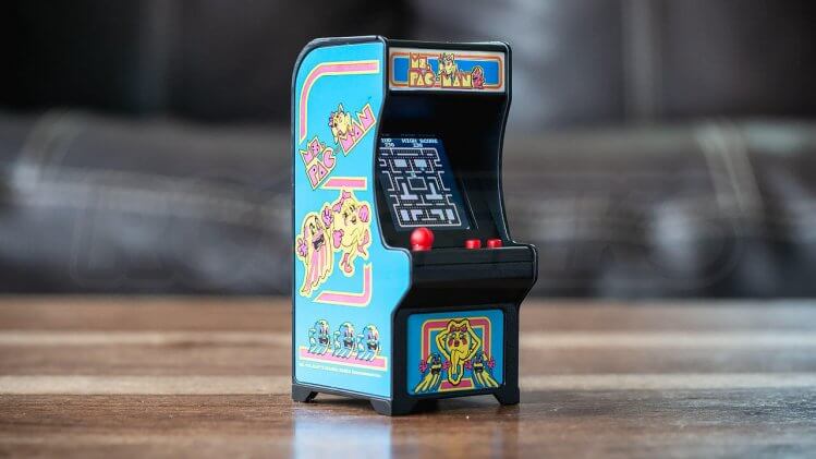 tiny-arcade-review-ms-pac-man-machine