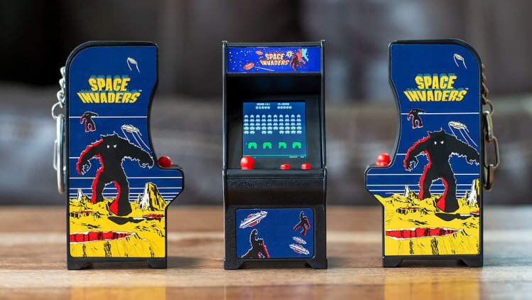 tiny arcade space-invaders-cabinet-all-artwork-angles