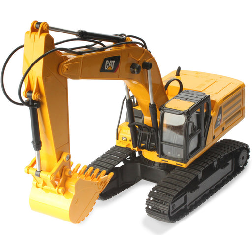 1:16 Cat® 320 Radio Control Excavator with Bucket, Grapple and 