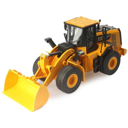 1:24 RC Cat® D7E Track Type Tractor — Diecast Masters America