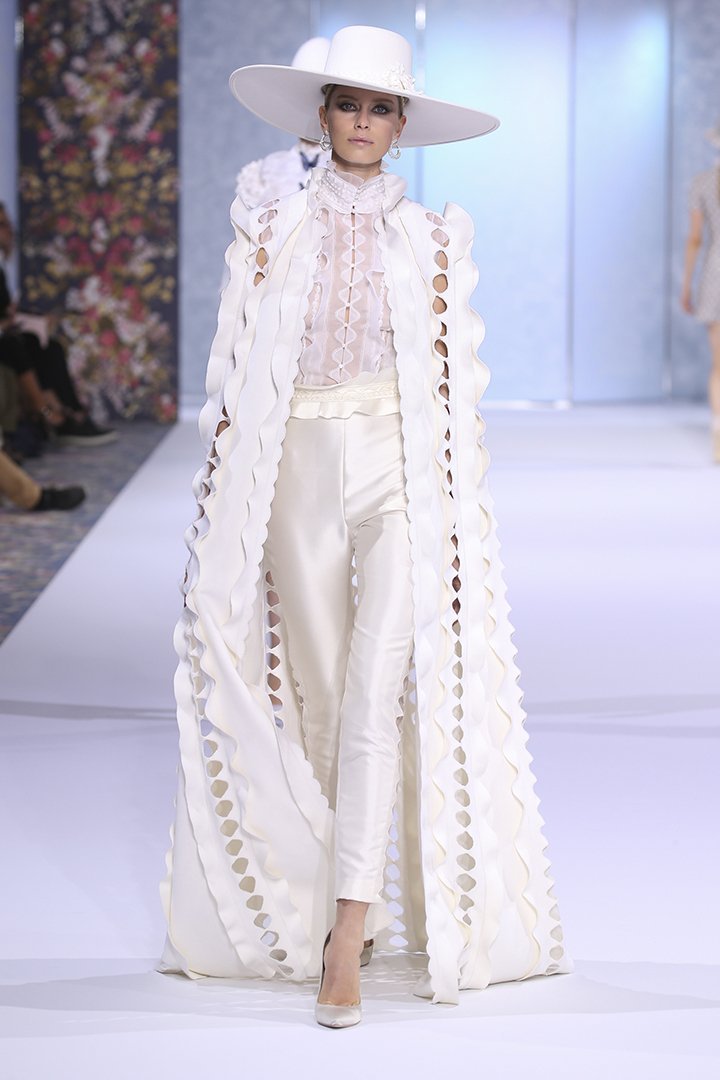 Couture Autumn Winter 2016/2017 | Couture | Ralph & Russo