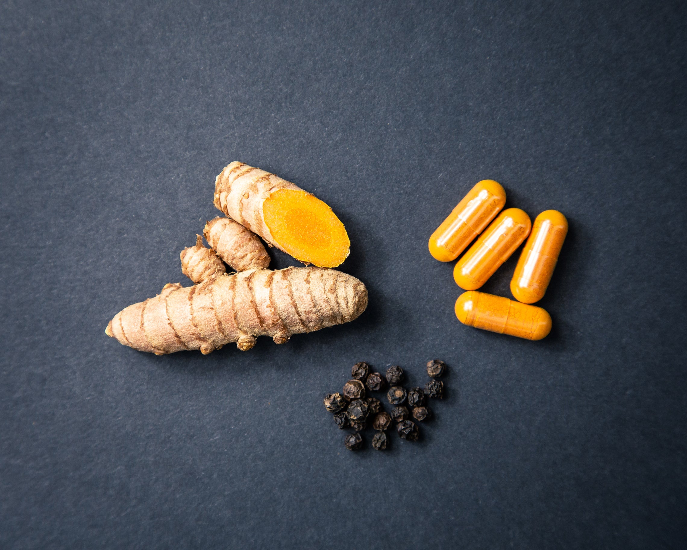 Beyond curcuma capsules with black pepper