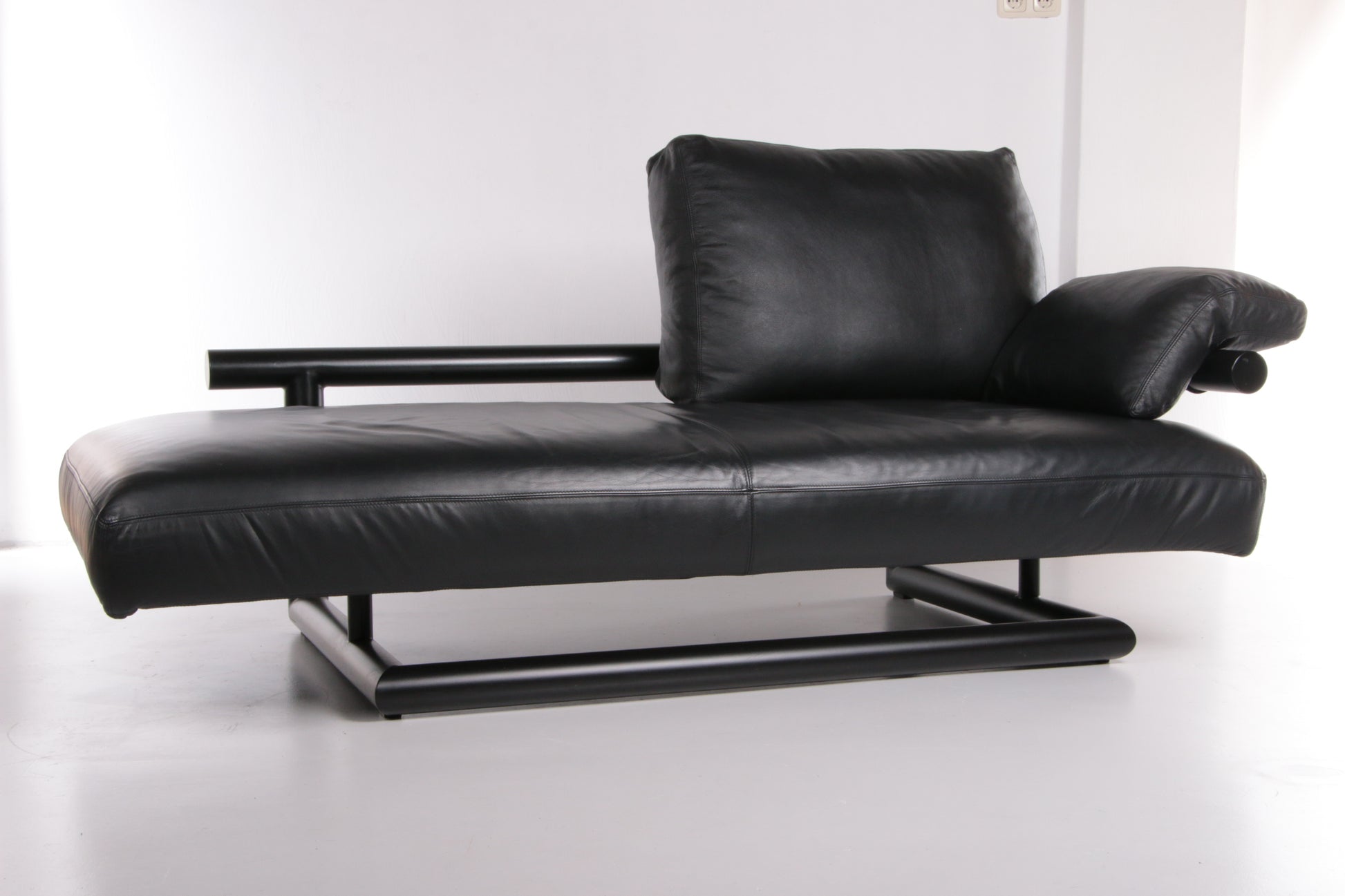 Componist Om toevlucht te zoeken opslaan Design chaise longue van Knoll zwart leer jaren80 – Timeless-Art