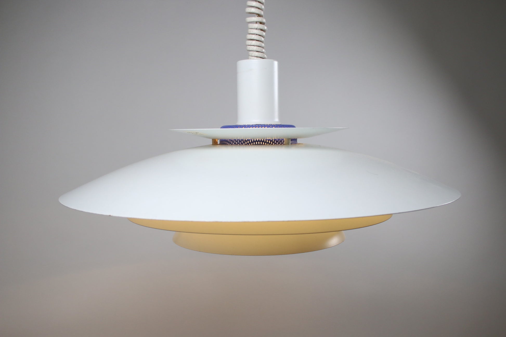 Afleiden Hong Kong Snel Vintage Witte deense hanglamp van Form Light,1960 Denemarken. – Timeless-Art