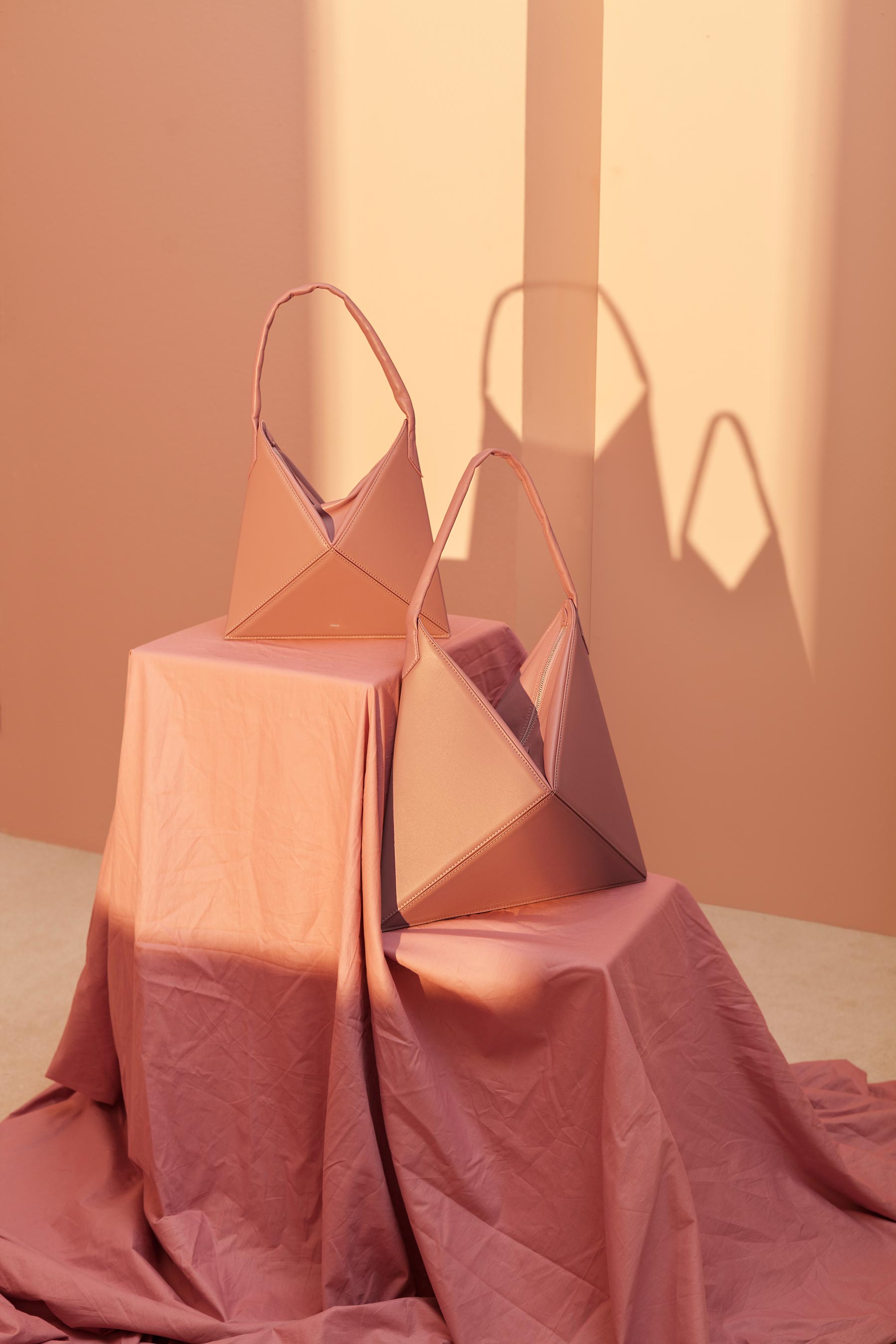Mlouye Flex Hobo Blueberry, origami inspired bag made from luxury Italian leather