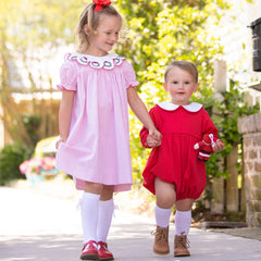 Christmas ideas for boys and girls - Merry Knit Bubble - boy and girl walking down the street