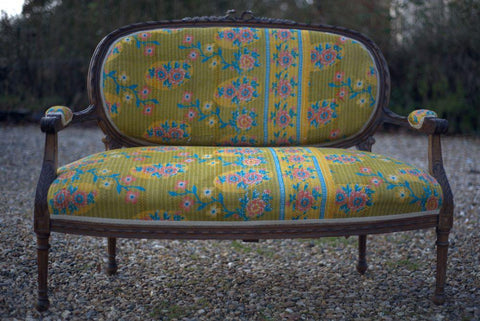 Samarkand Design sofa, upholstered with Kantha