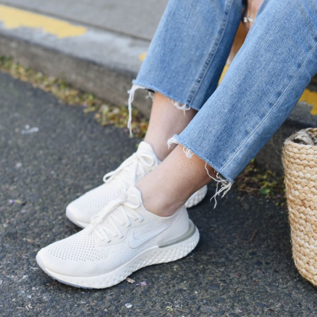 nike epic react flyknit light cream