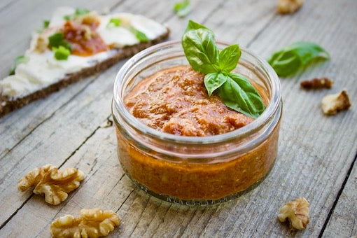 Pesto omaka – sredozemske jedi, ki jih ne morete skuhati brez olivnega olja