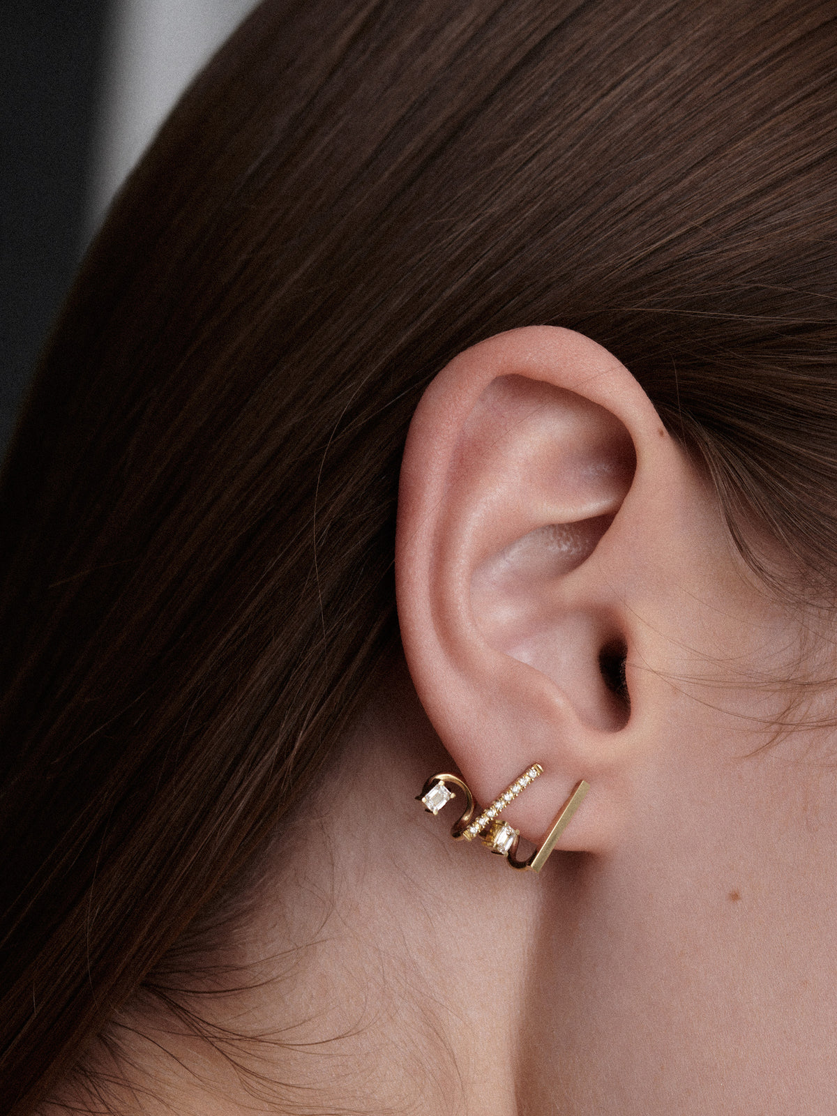 Emerald-Cut Diamond Spiral Earring 0.10