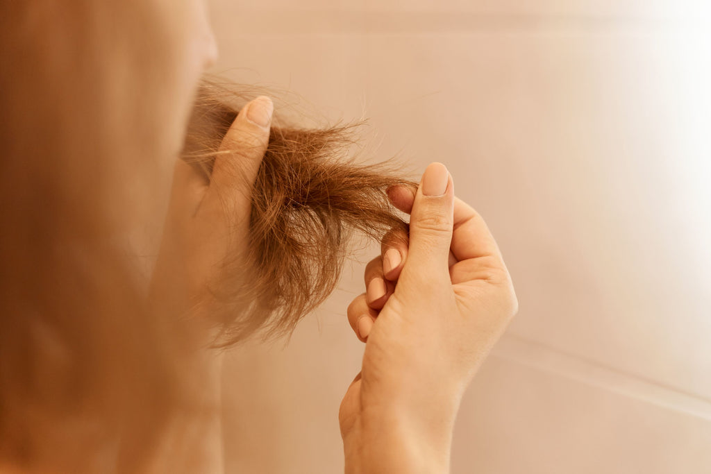Aceite de ricino para reparación de puntas y caída del cabello