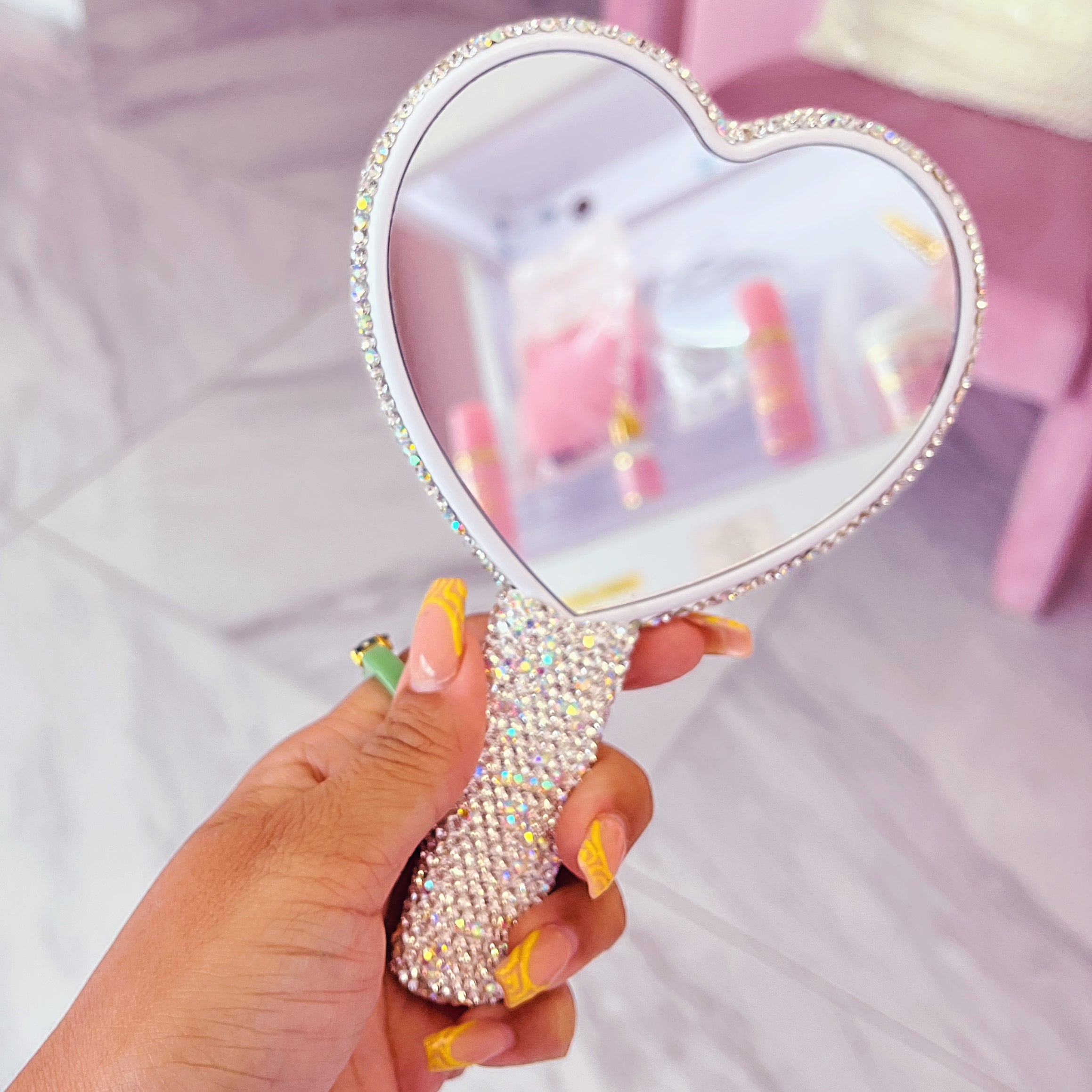 💎 Dazzle Mirror 💎