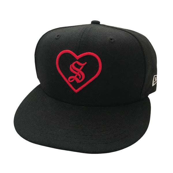 supreme heart hat