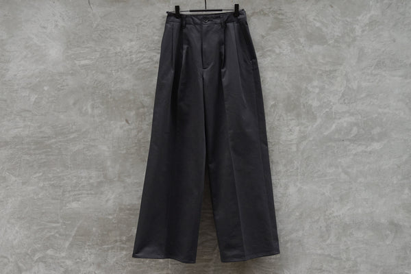 Auralee Washed Finx Chino Wide Tuck Pants Black – OKURA