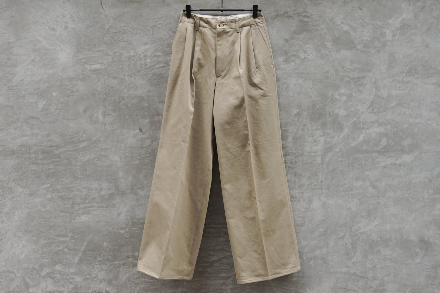 Auralee Washed Finx Chino Wide Tuck Pants Beige – OKURA