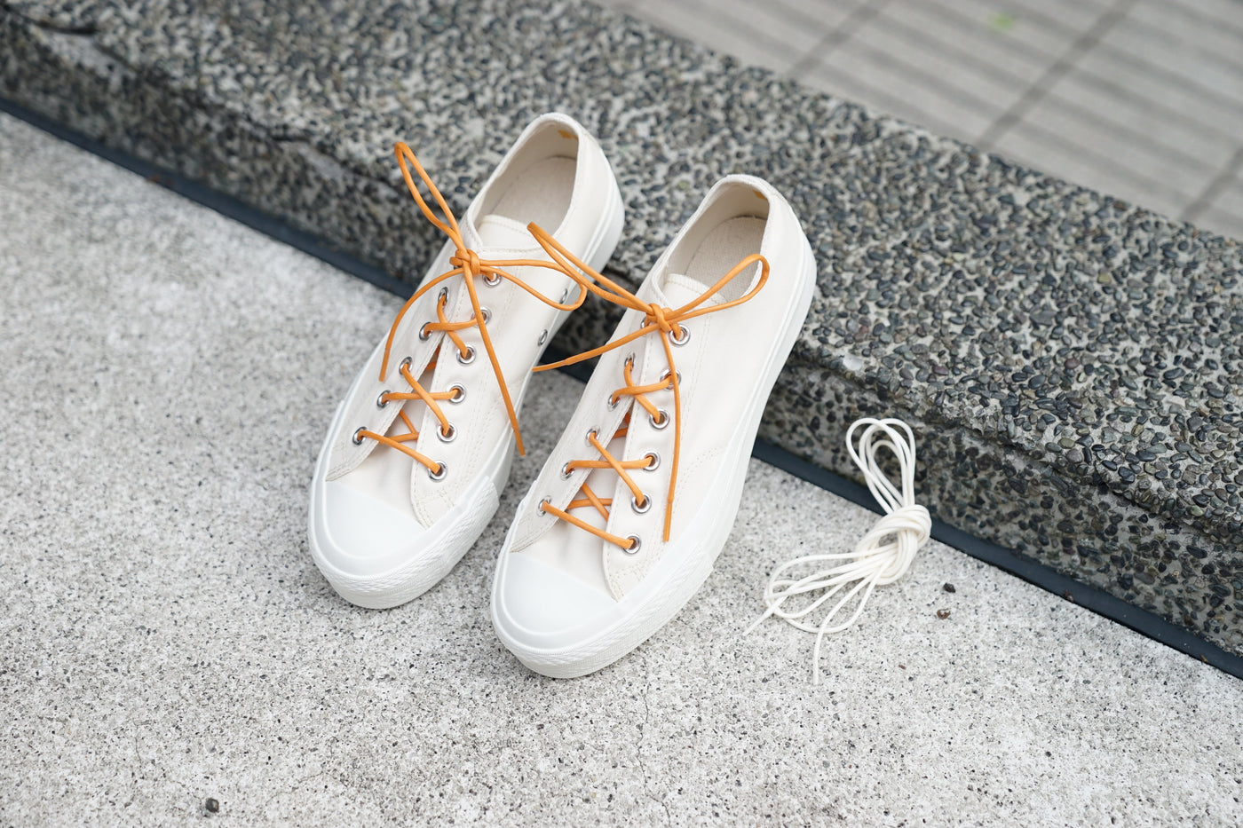 Maison Eureka Gym Shoes Off White – OKURA