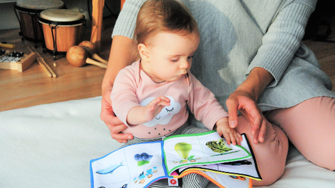 Mom baby reading