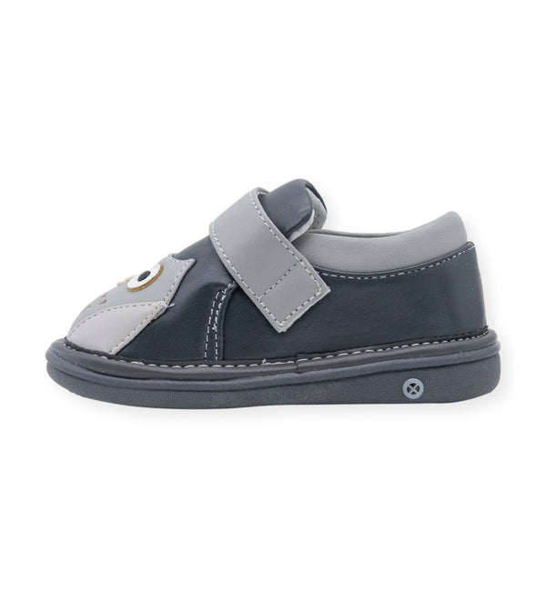 Squeaky Shoes for Toddler Boys by Wee Squeak