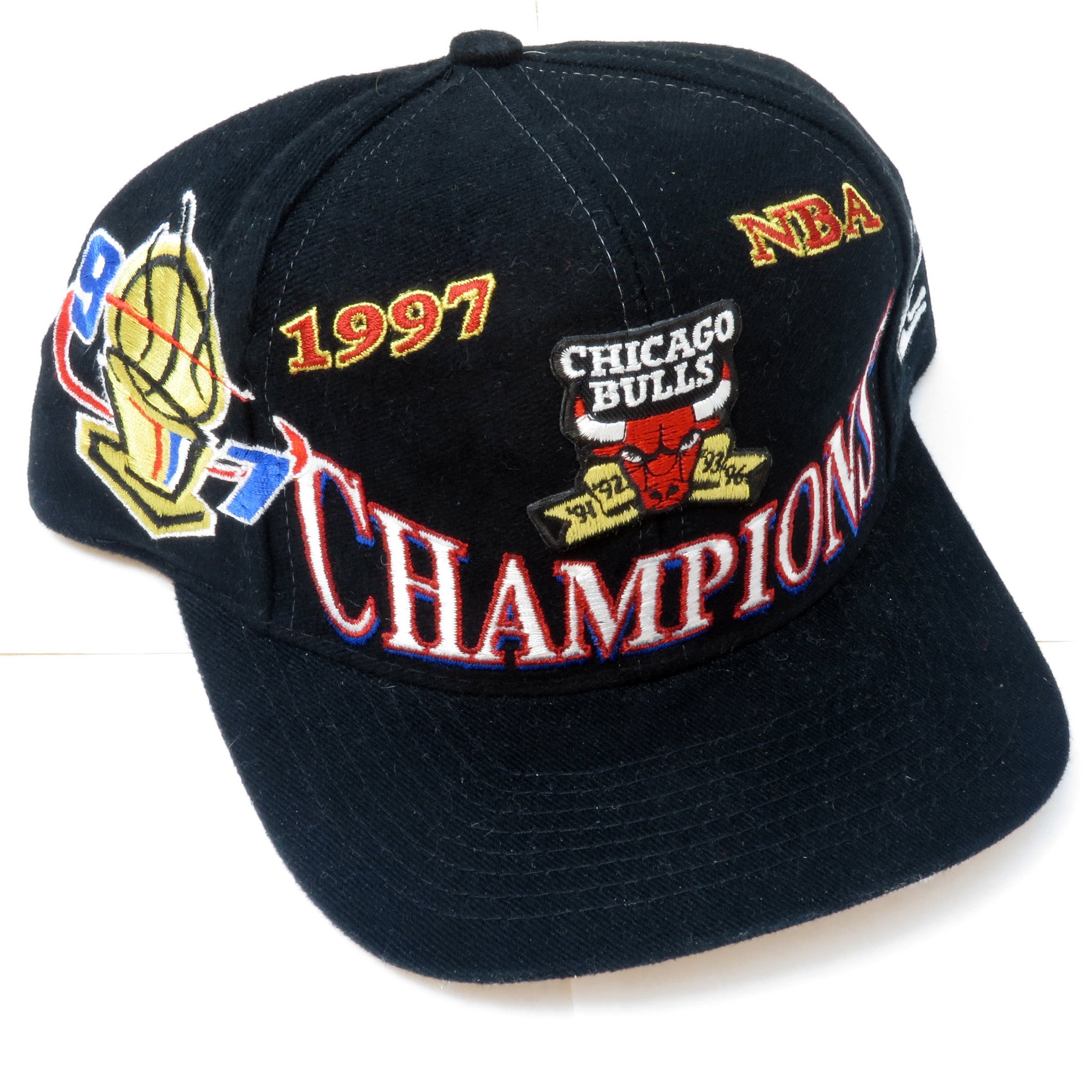 1997 bulls championship hat