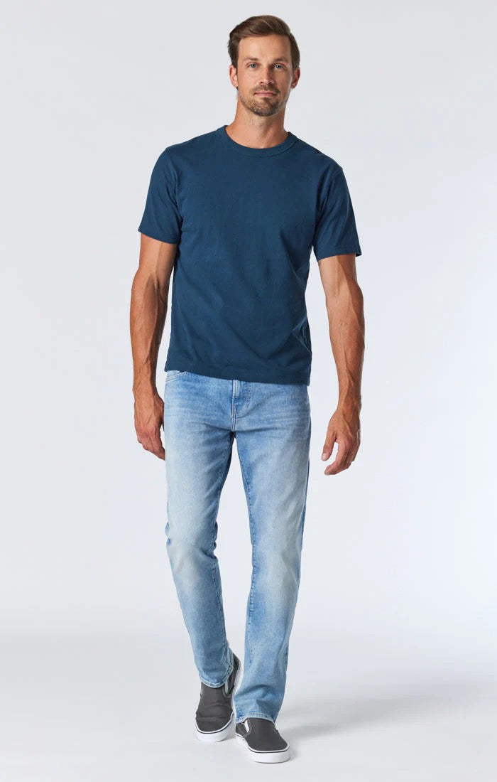 Mavi Seasonal | Zach Light Foggy Feather Blue