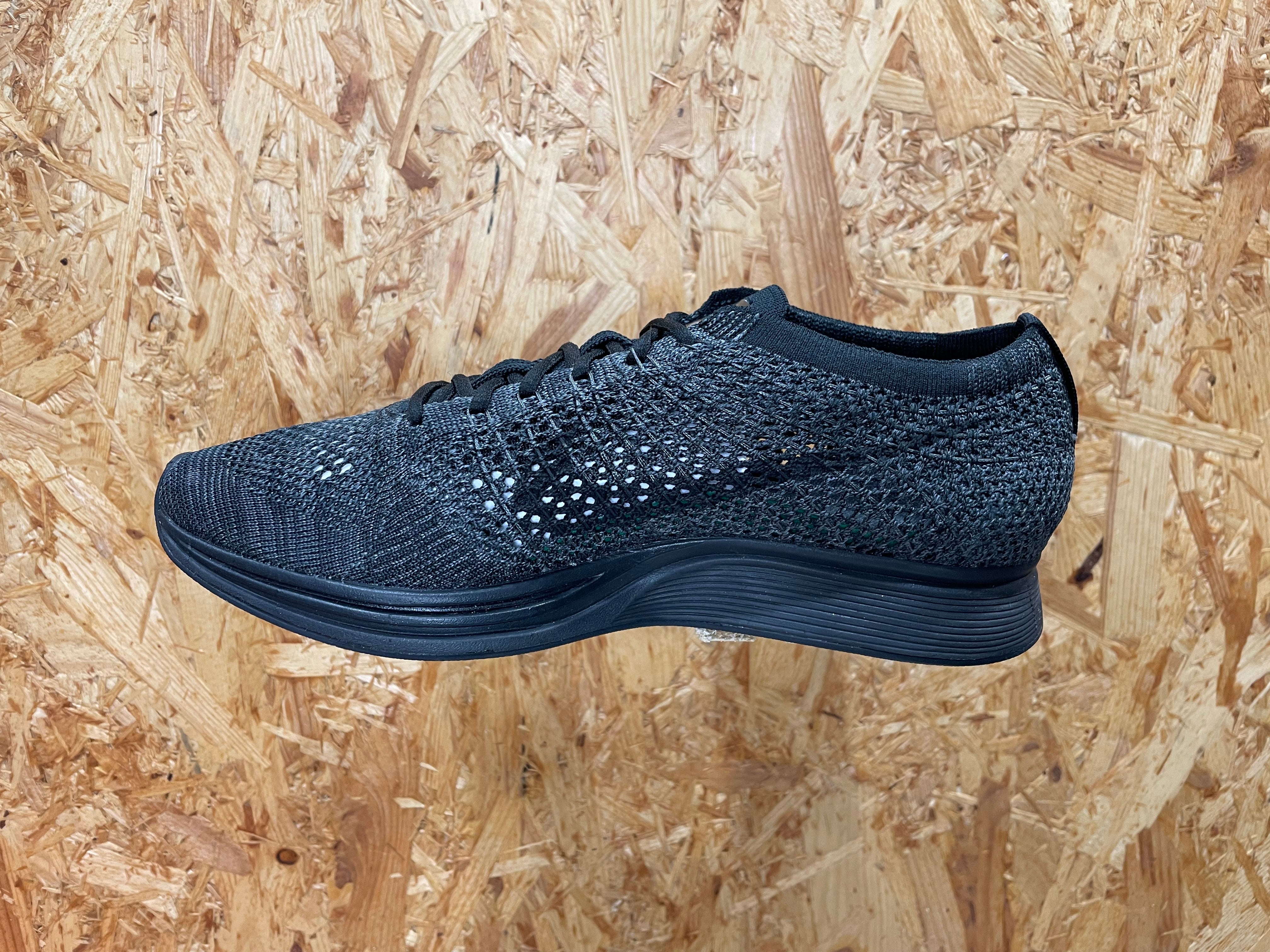 Nike Flyknit racer "Triple Black" 009 – The Sneaker Store Brighton