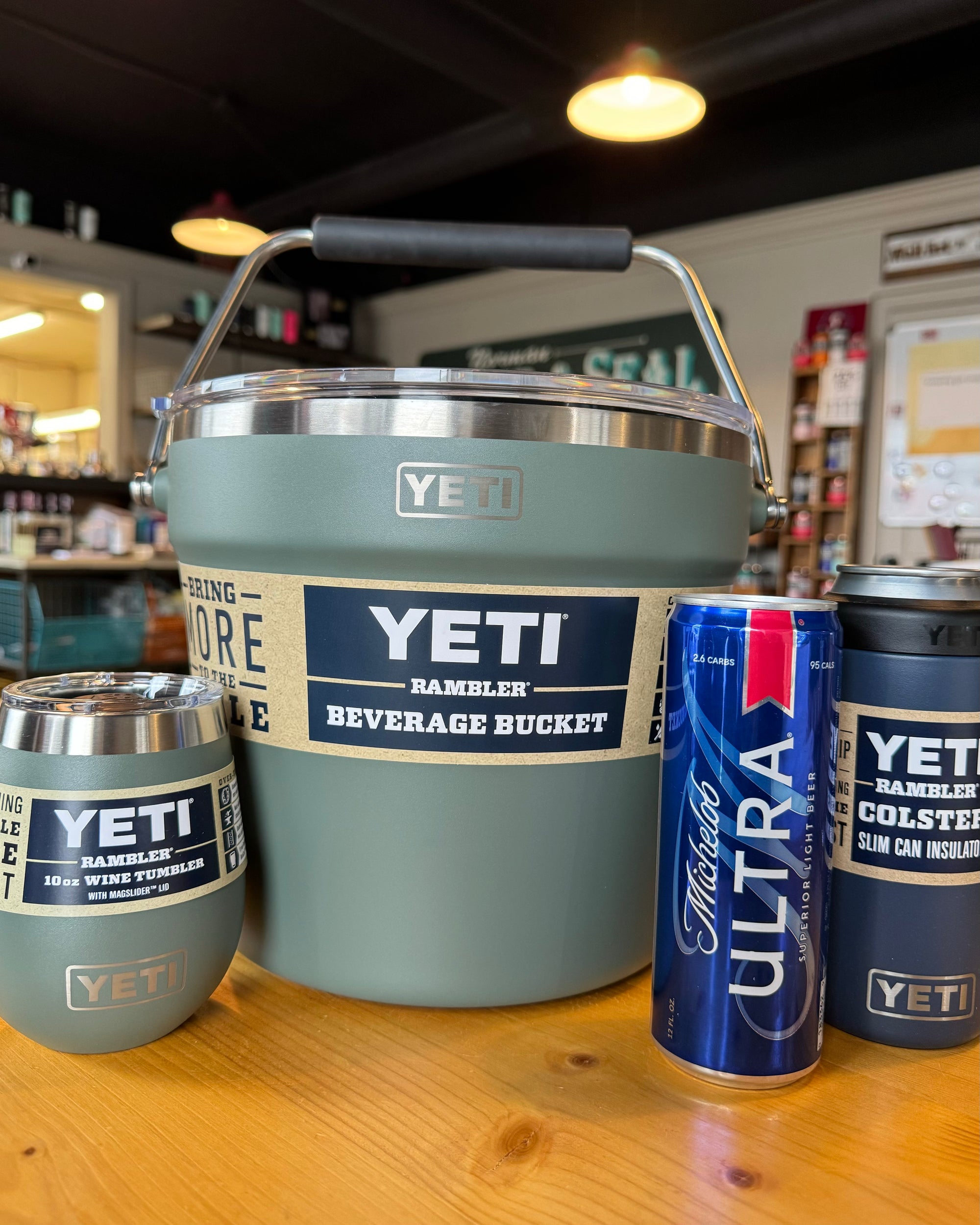 YETI Rambler Beverage Bucket - Navy, Bar & Entertainment