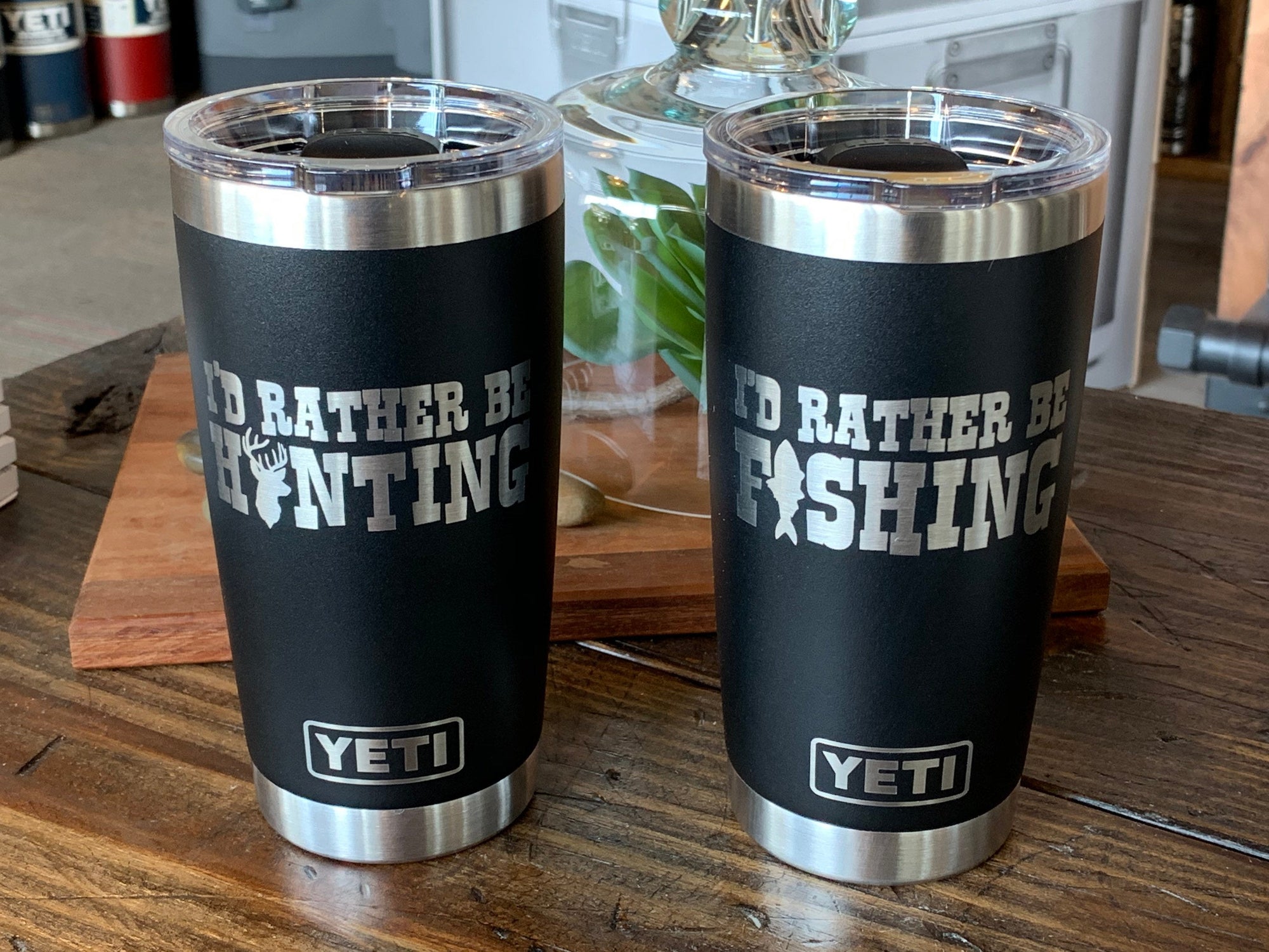 YETI Rambler 16oz Pint - Black - TackleDirect