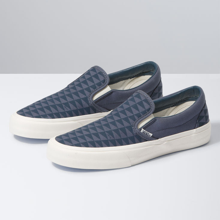 vans slip on pilgrim