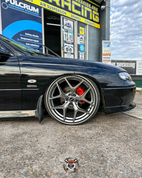 Holden Commodore VX with ks racing air ride air suspension kit