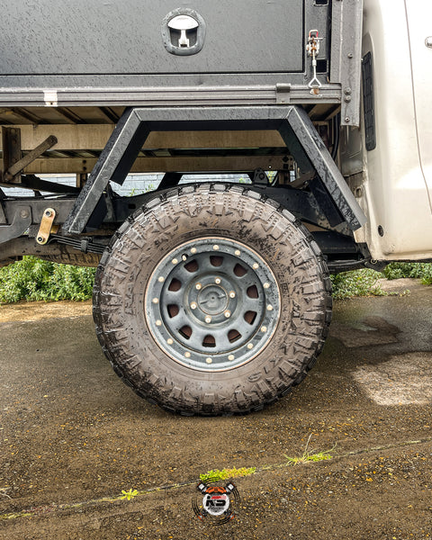 Toyota Hilux N70 with Fulcrum Formula 50mm Lift Kit 