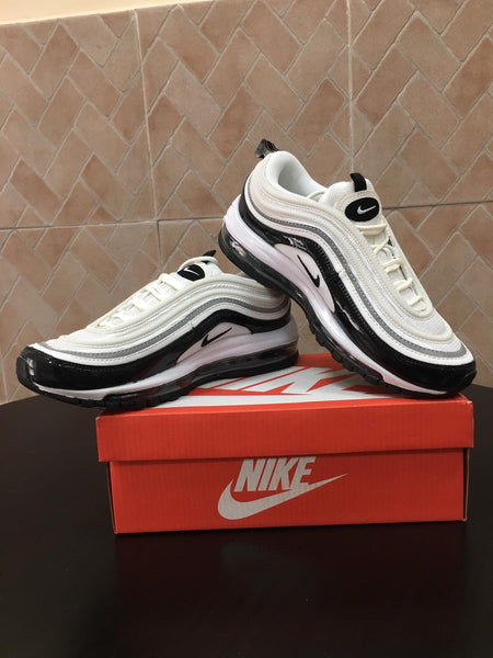 silver nike bianche e nere