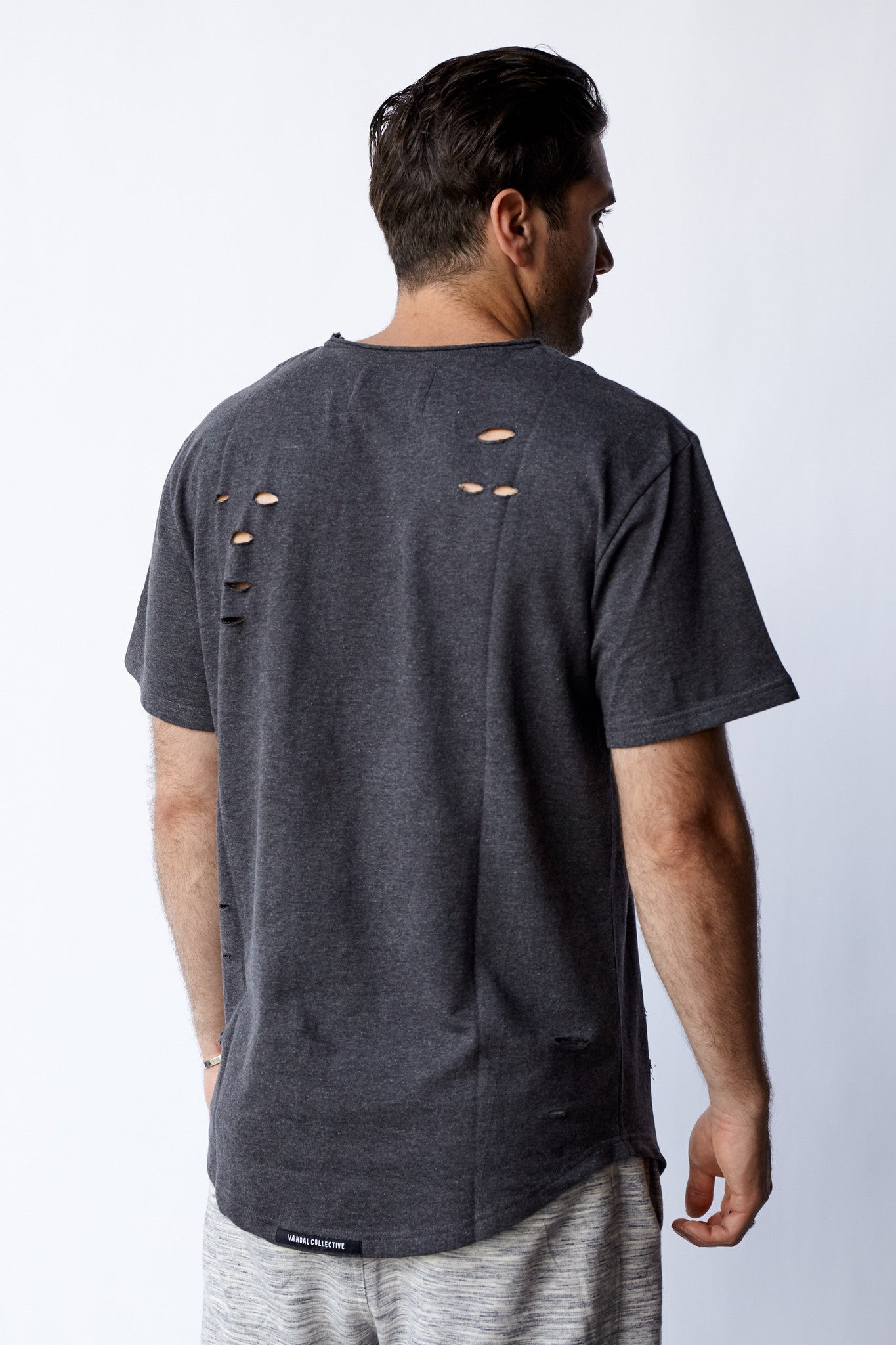 ROUNDERS SCOOP RIPPED TEE