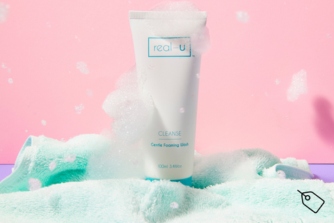 real-u Cleanse gentle acne face wash with face cloth