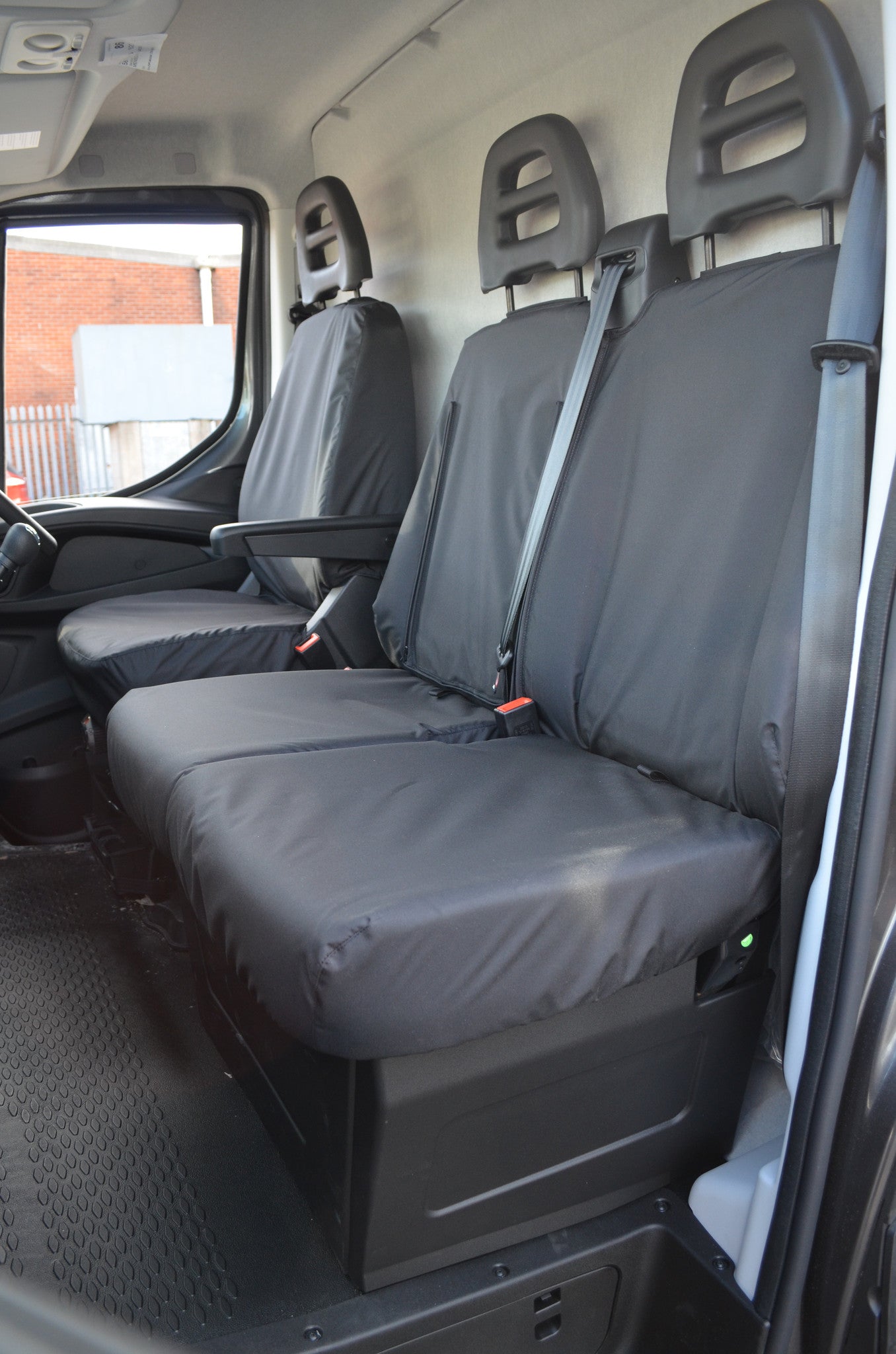 RM WILLIAMS CANVAS SEAT COVERS  VOLKSWAGEN TDI 340 CRAFTER VAN