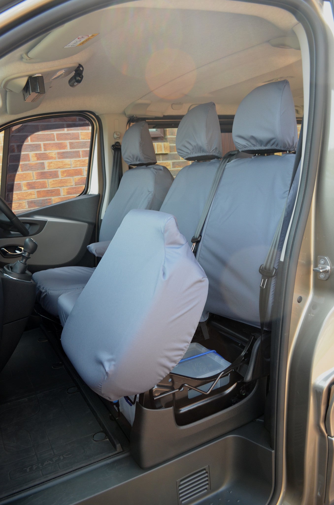 renault trafic sport seat covers 2017