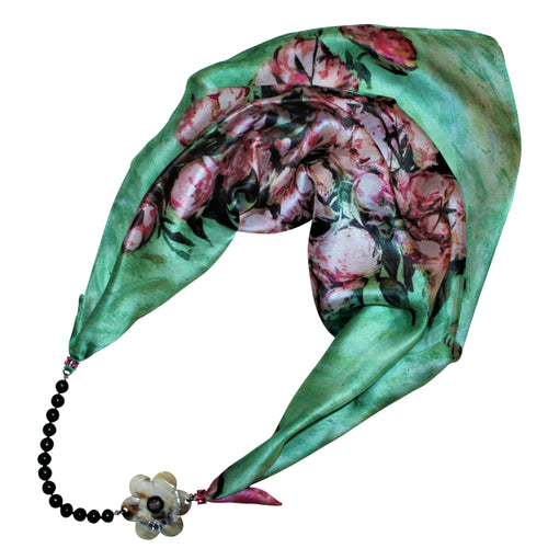 BIERDAN Womens Elegant Pearl Floral Scarf Ring Clip Camellia Scarf Buckle  Brooch Flower Women Fashion Metal Shawl Clip Buckle Scarf Ring Buckle for  Women Girls Decoration Accessories